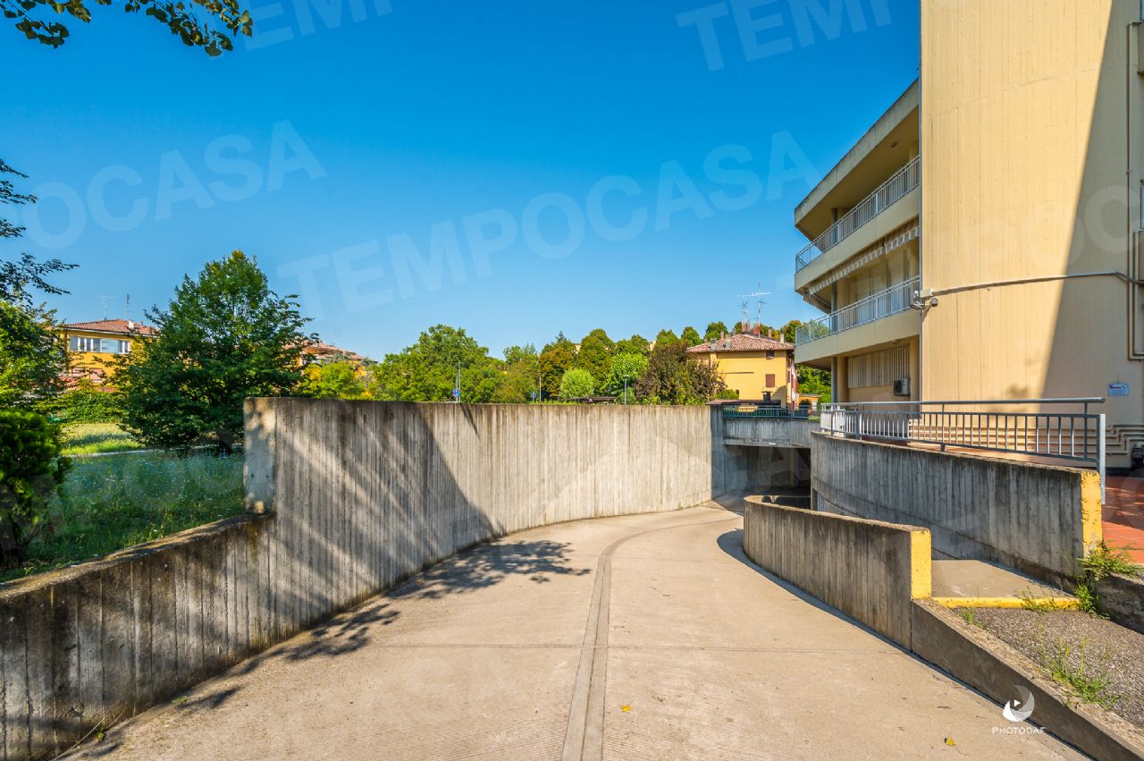 Box auto Bologna San Giovanni in Persiceto – Struttura garage in lamiera  prefabbricata su misura