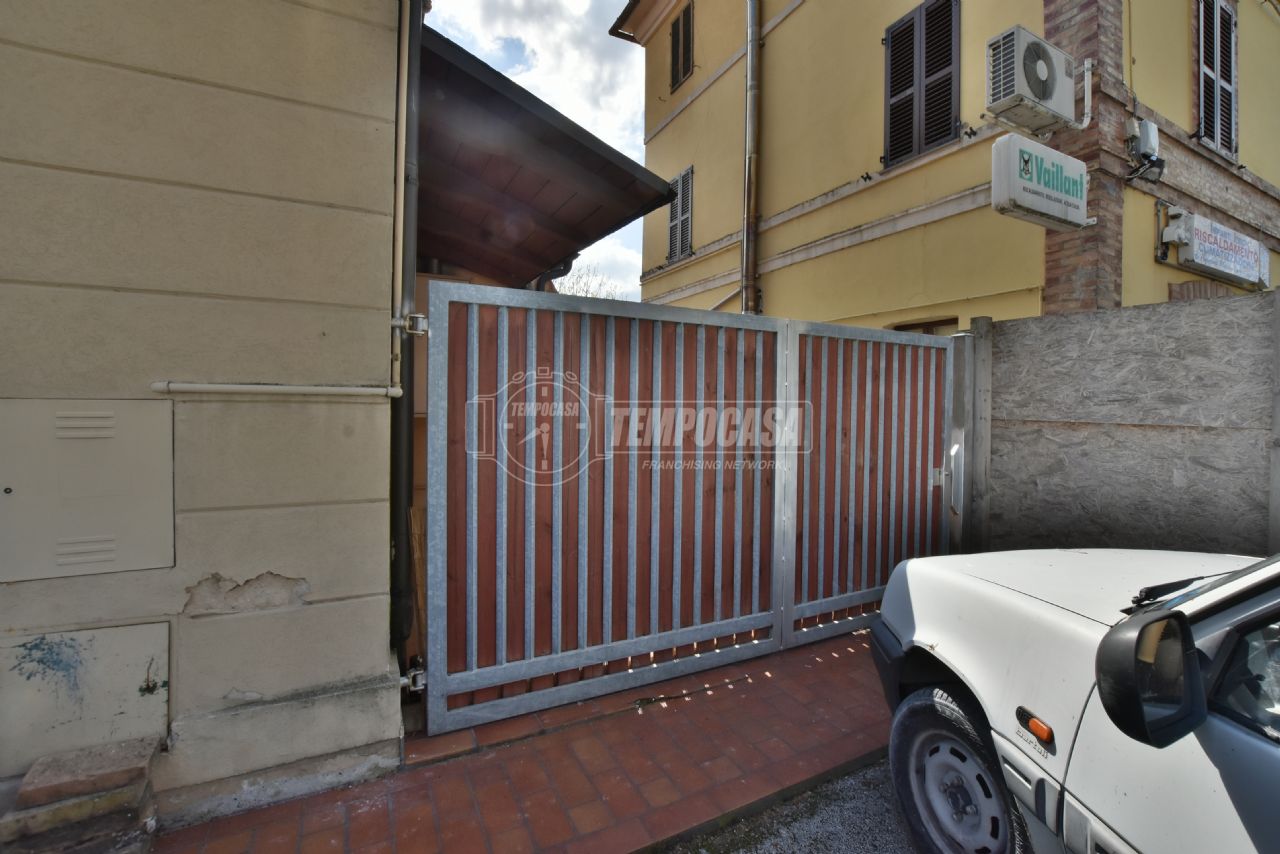 Garage, Posto Auto in Vendita in Via Trento 20 a Grugliasco - 26mq