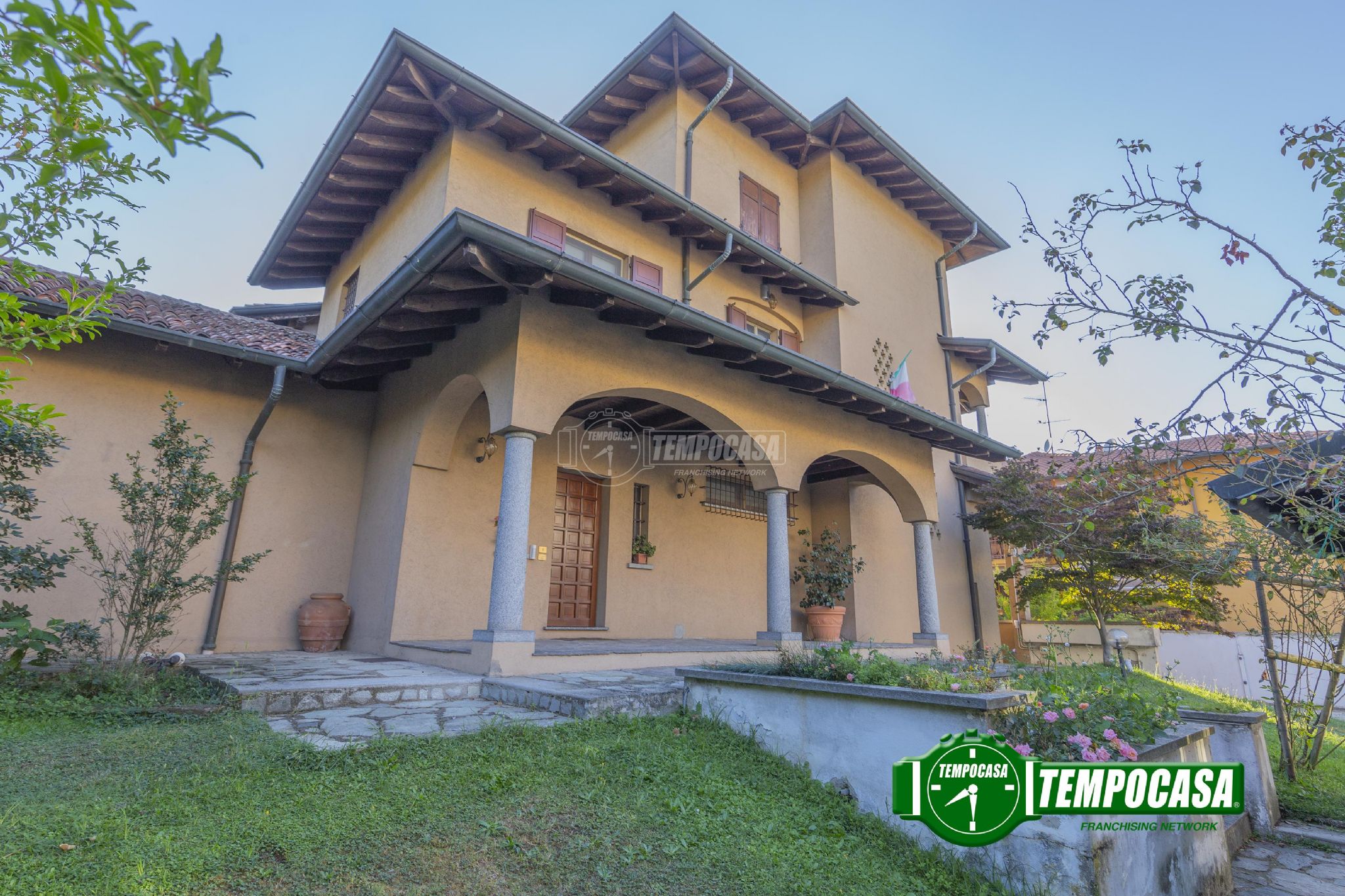 Casa Indipendente In Vendita A Binasco | Euro 679.000 | Mq 630 | Tempocasa