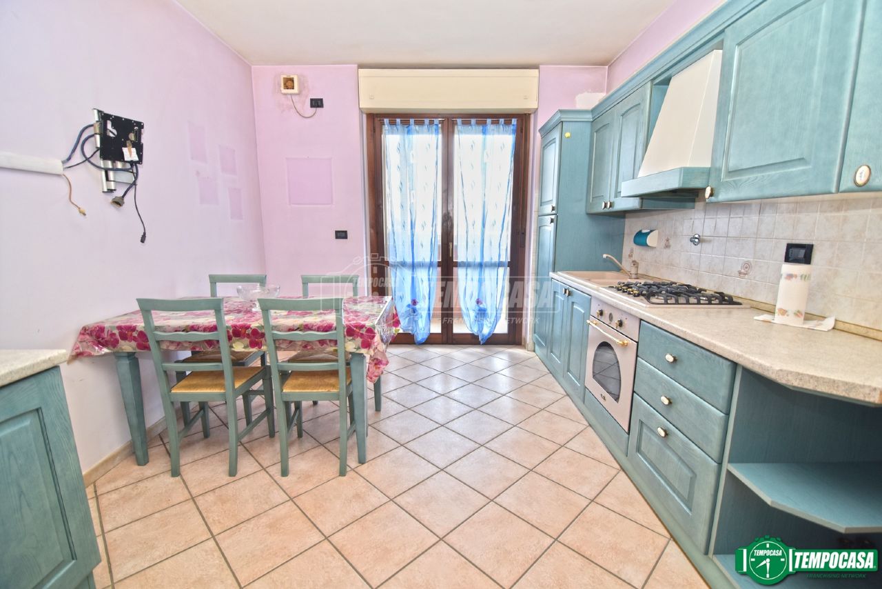 casa in affitto a settimo bilocale 200 euro 300 euro